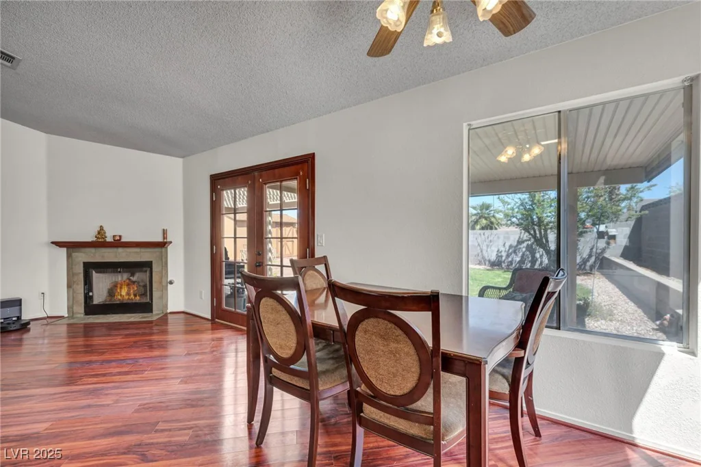 819 Arrowhead, Henderson, NV 89002