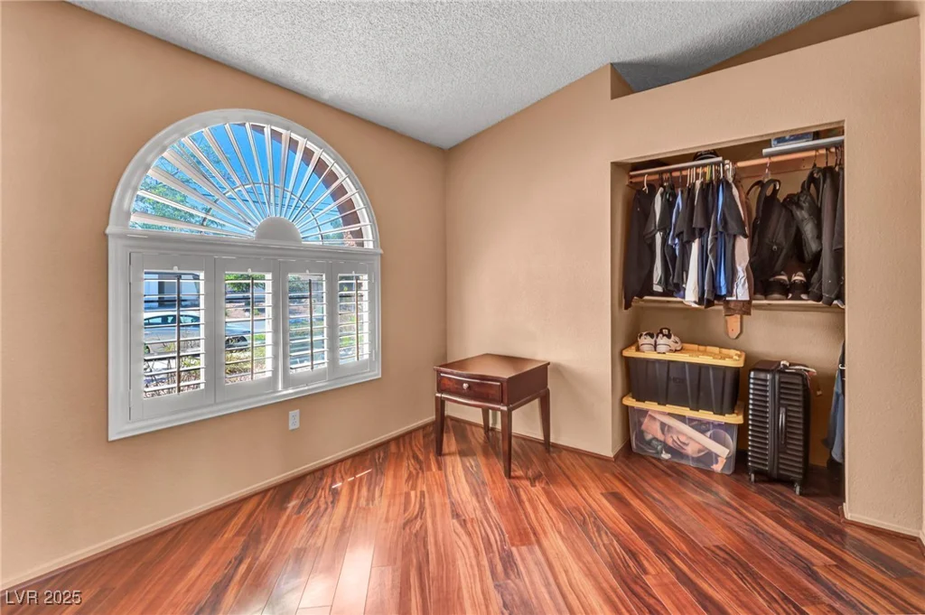 819 Arrowhead, Henderson, NV 89002
