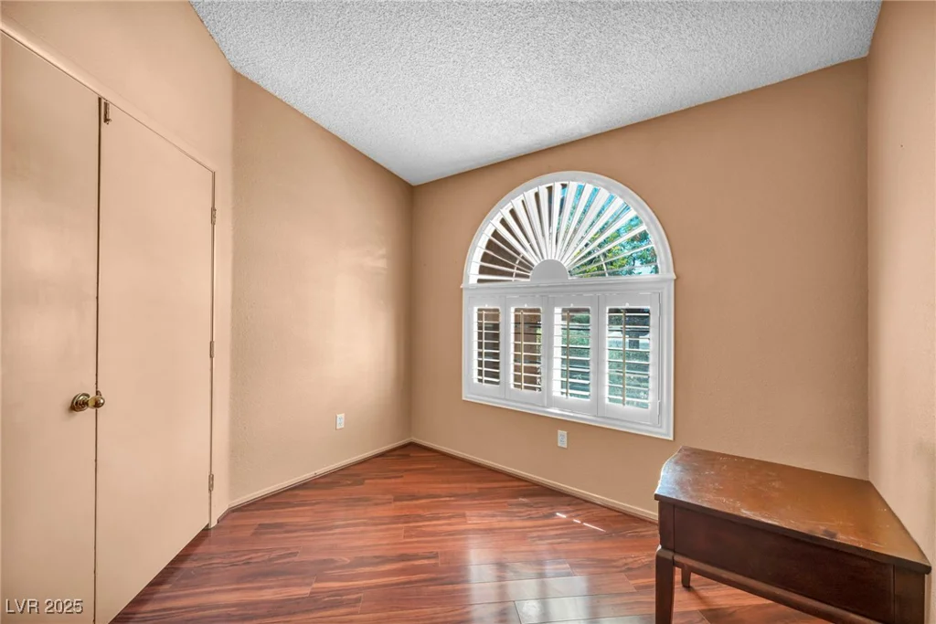 819 Arrowhead, Henderson, NV 89002