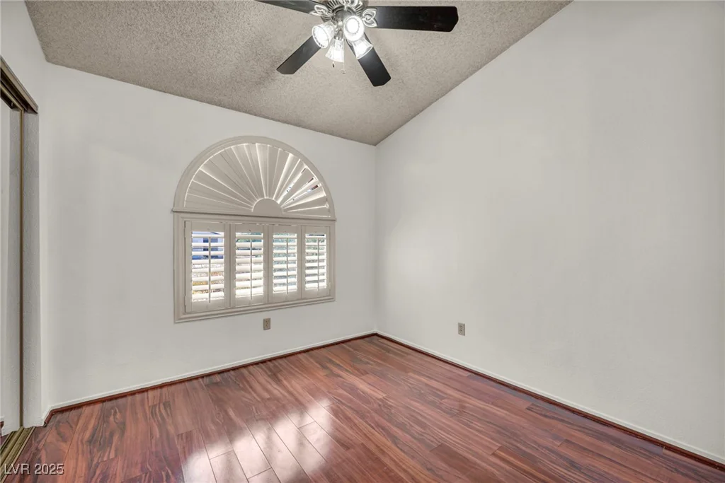 819 Arrowhead, Henderson, NV 89002