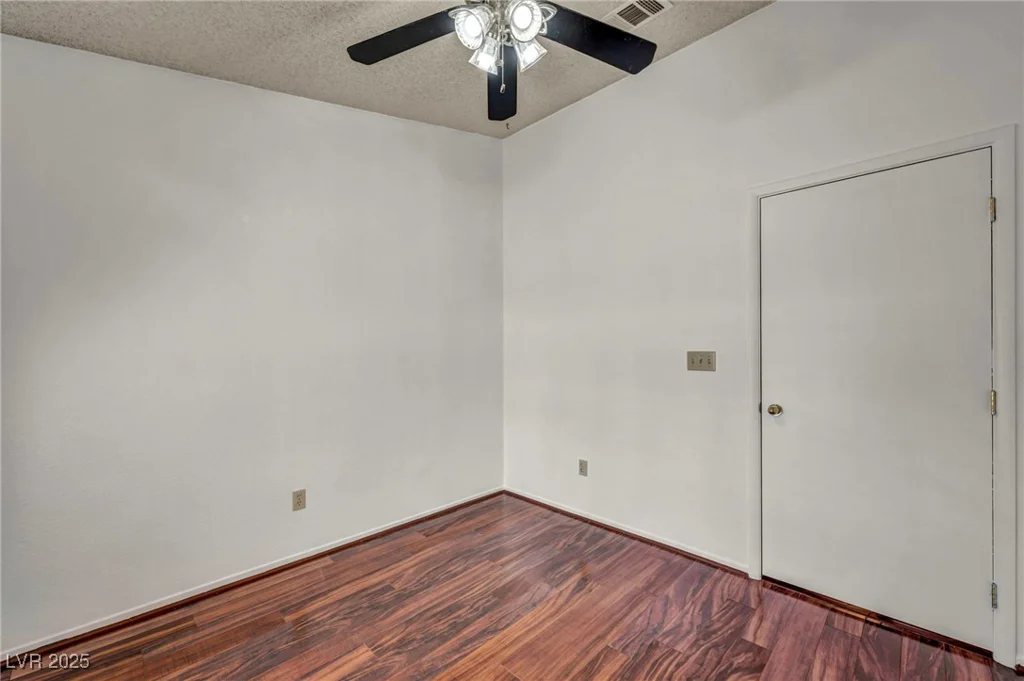 819 Arrowhead, Henderson, NV 89002