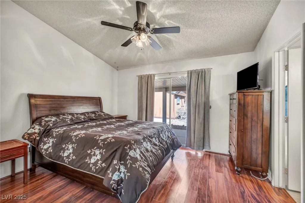 819 Arrowhead, Henderson, NV 89002