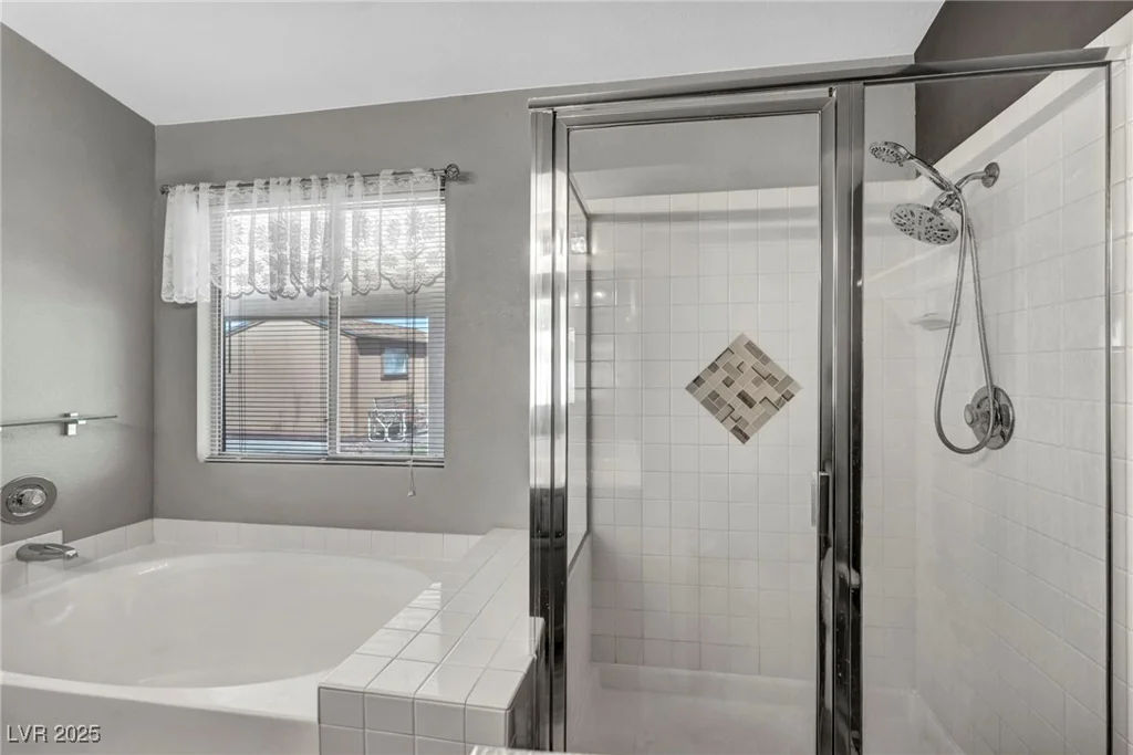 819 Arrowhead, Henderson, NV 89002