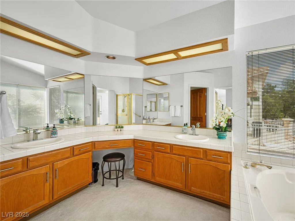 2736 Huber Heights, Las Vegas, NV 89128