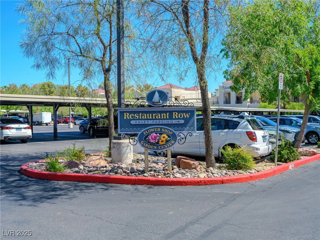 2736 Huber Heights, Las Vegas, NV 89128