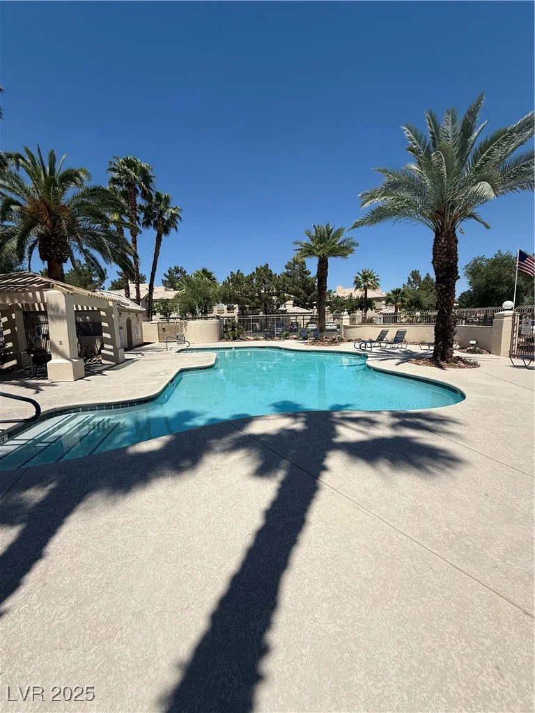 7400 Flamingo, Las Vegas, NV 89147