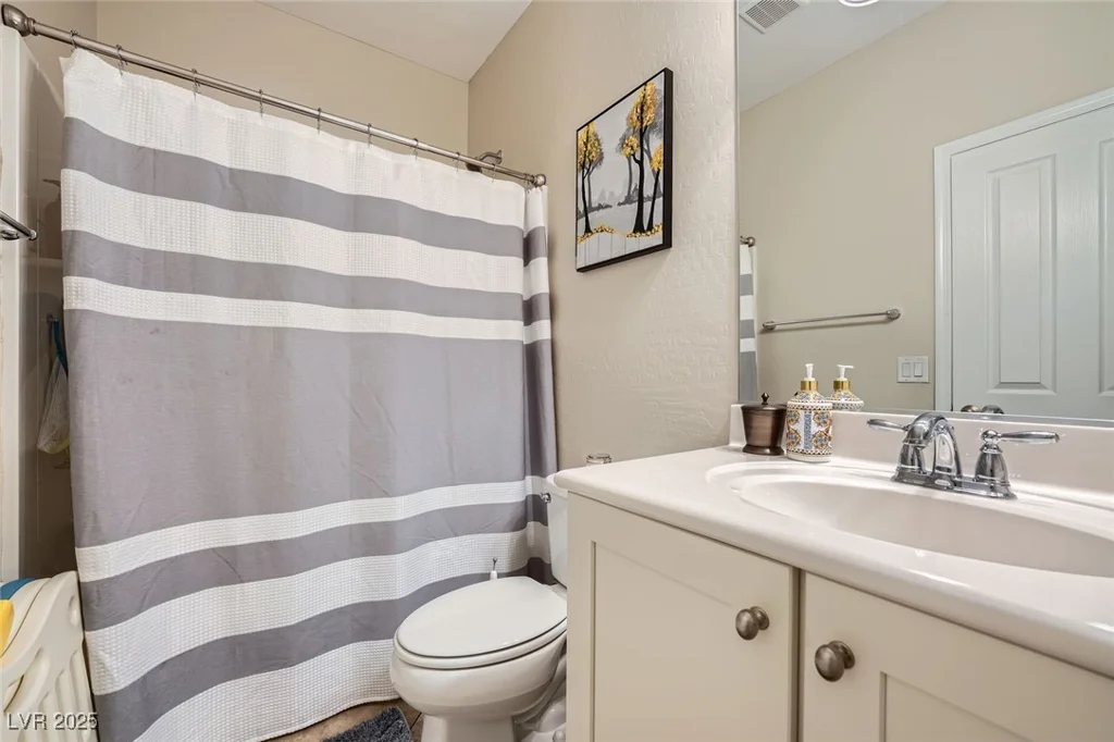 5662 Oak Bend, Las Vegas, NV 89135