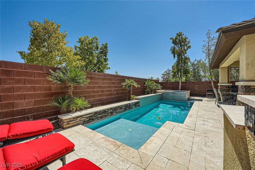 5662 Oak Bend, Las Vegas, NV 89135