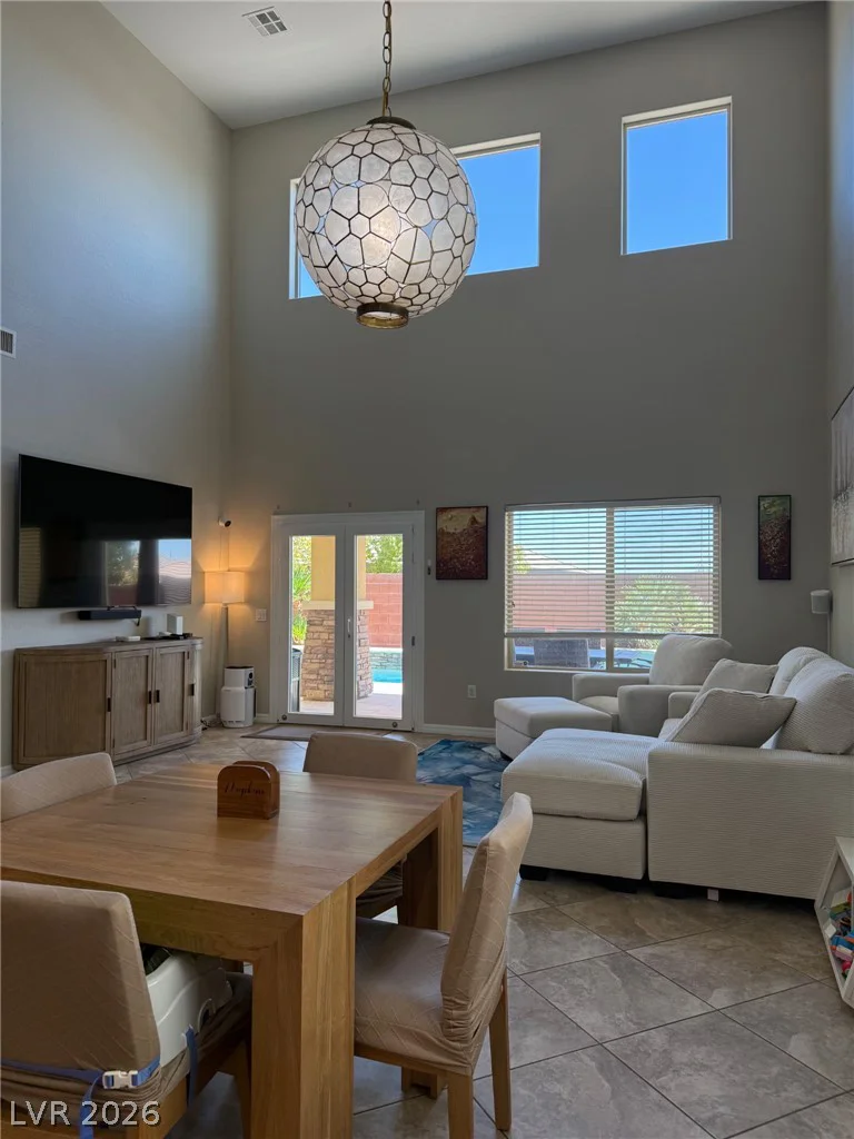 5662 Oak Bend, Las Vegas, NV 89135