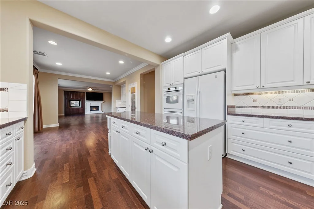 7438 Desertscape, Las Vegas, NV 89178