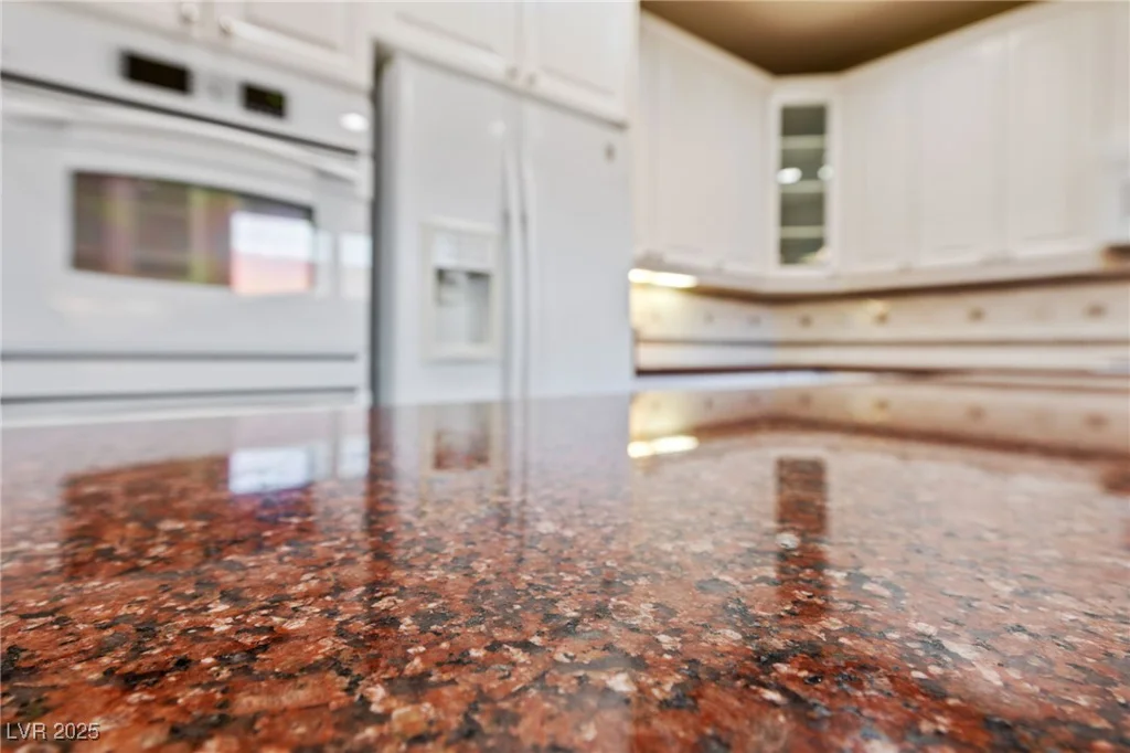 7438 Desertscape, Las Vegas, NV 89178