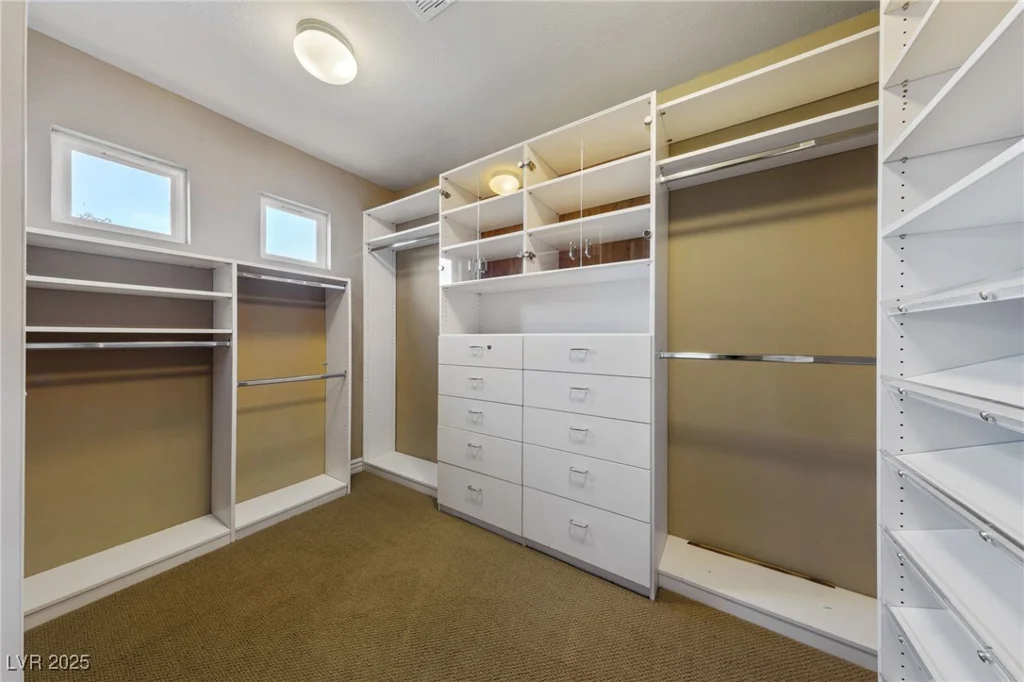 7438 Desertscape, Las Vegas, NV 89178