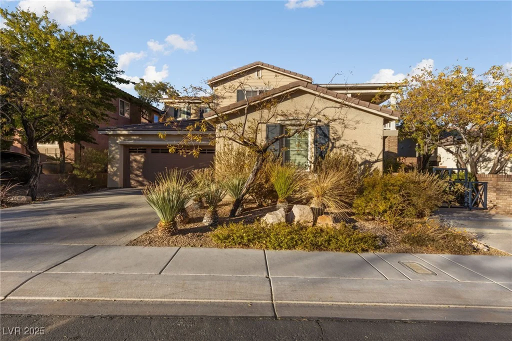 7438 Desertscape, Las Vegas, NV 89178