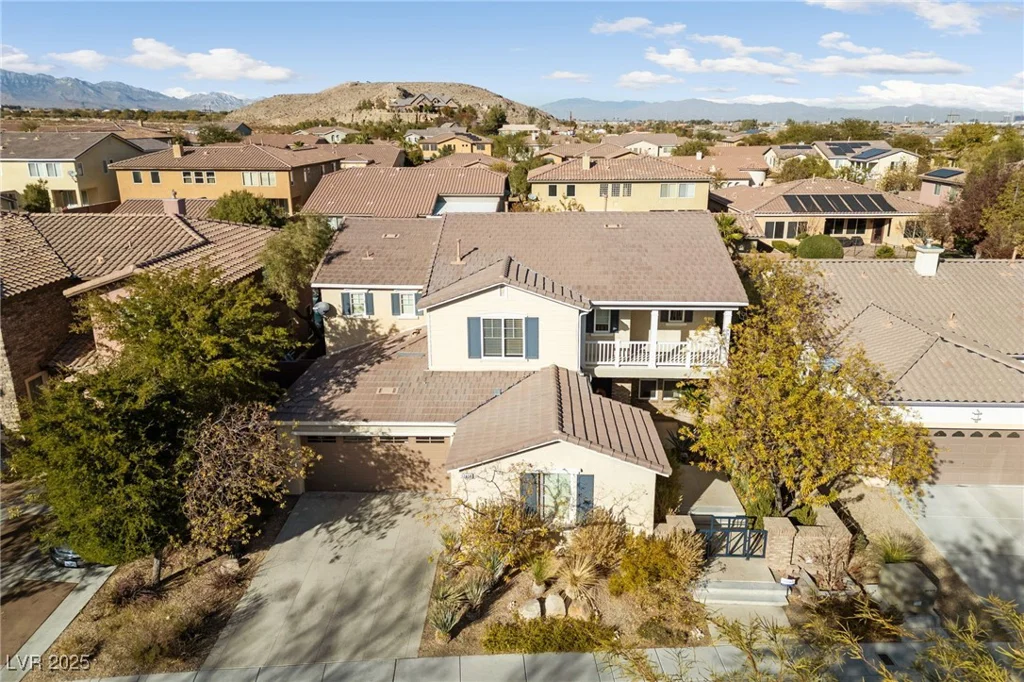 7438 Desertscape, Las Vegas, NV 89178