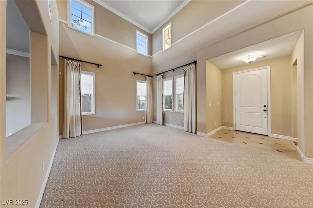 7438 Desertscape, Las Vegas, NV 89178