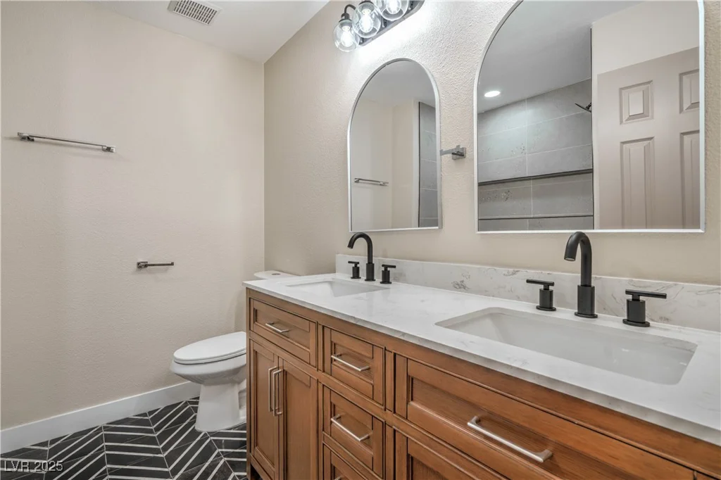 5757 Charles Holden, Las Vegas, NV 89103