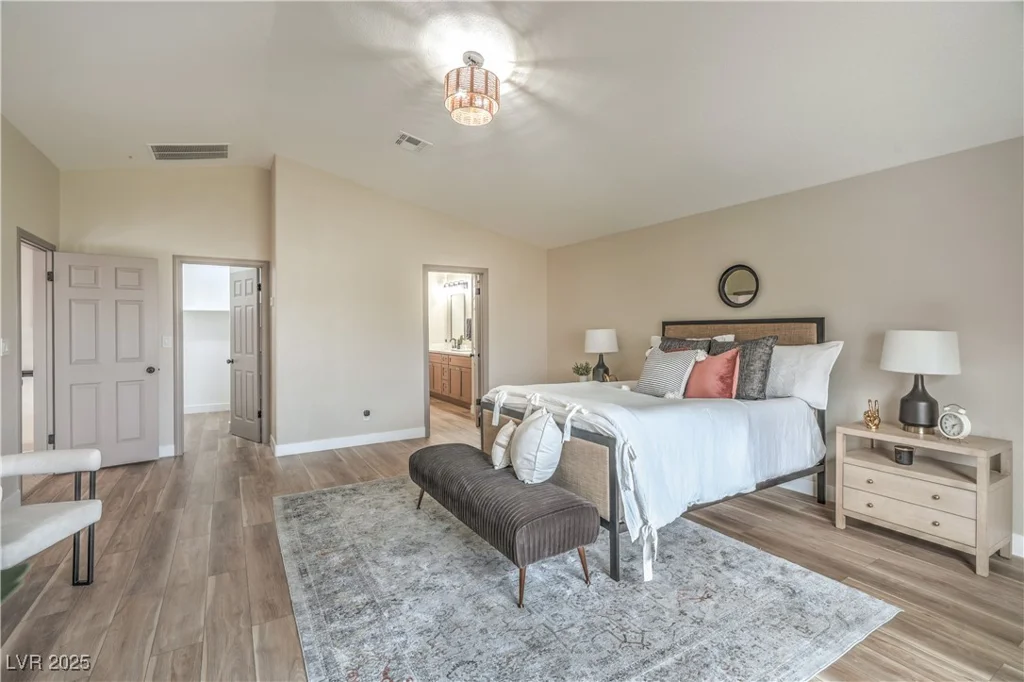 5757 Charles Holden, Las Vegas, NV 89103