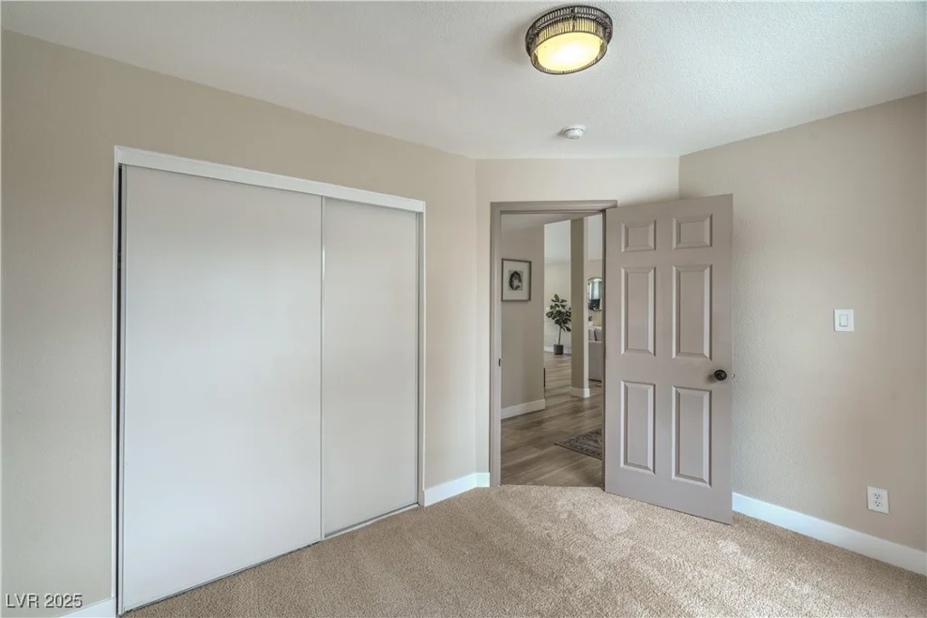 5757 Charles Holden, Las Vegas, NV 89103