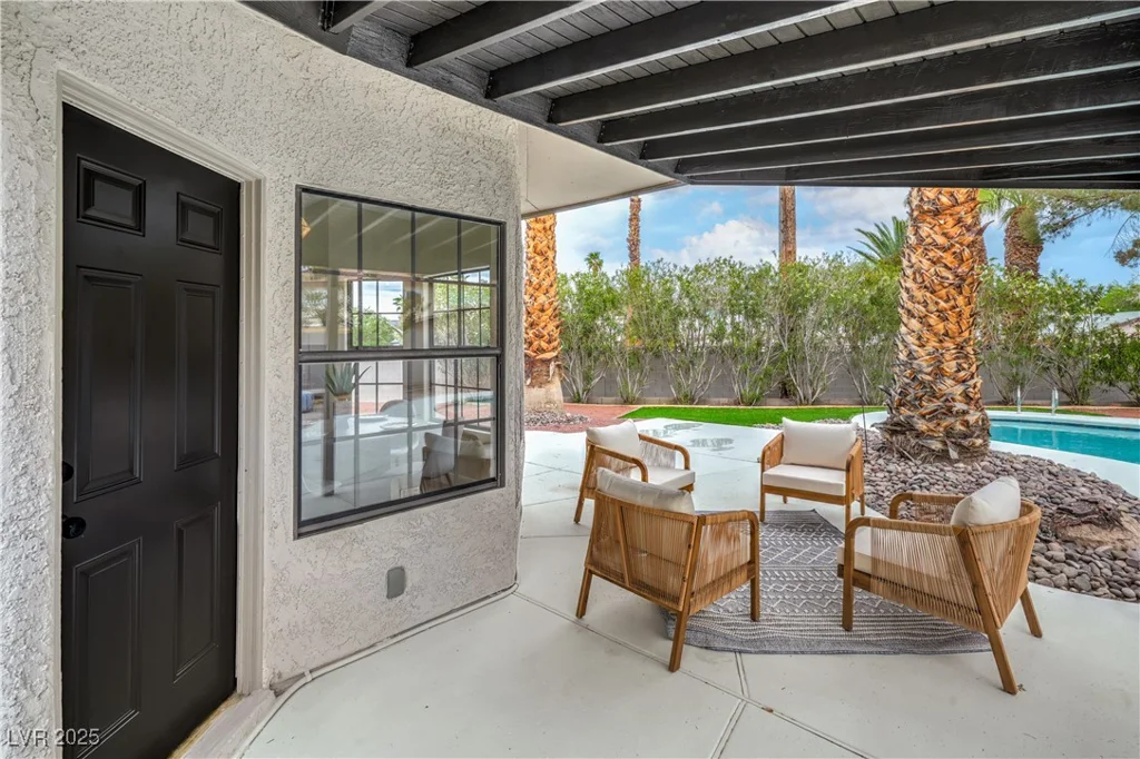 5757 Charles Holden, Las Vegas, NV 89103