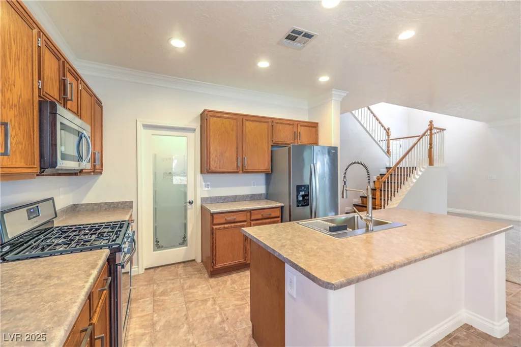 6649 Maple Mesa, North Las Vegas, NV 89084