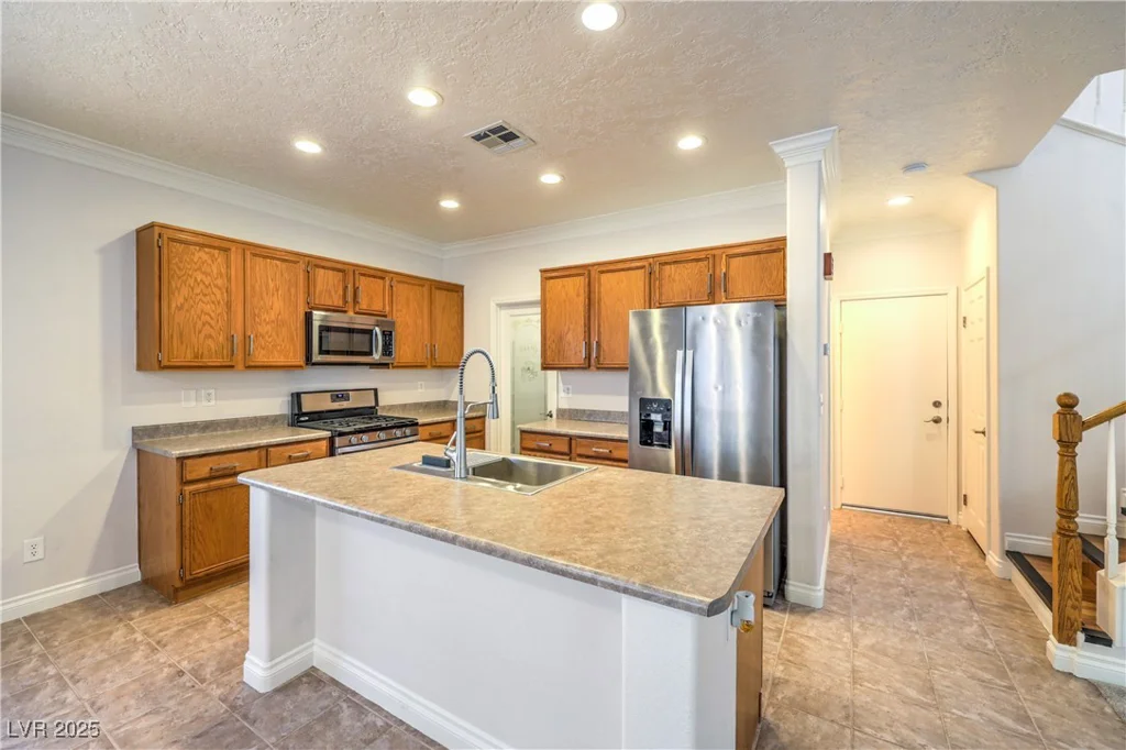 6649 Maple Mesa, North Las Vegas, NV 89084