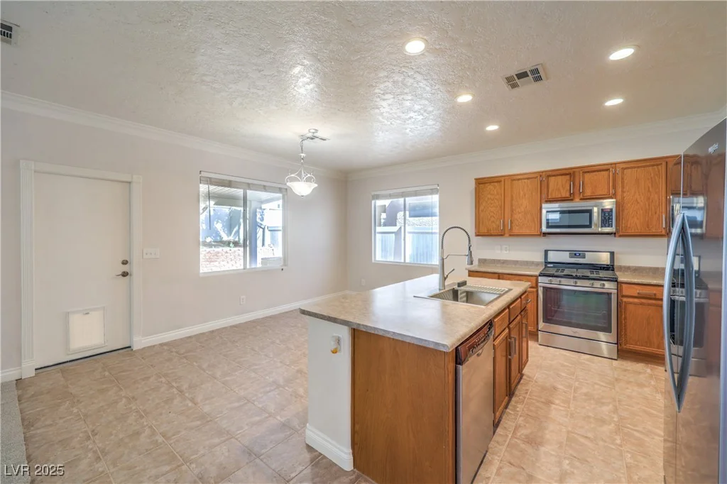 6649 Maple Mesa, North Las Vegas, NV 89084