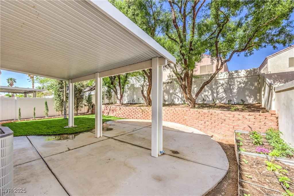 6649 Maple Mesa, North Las Vegas, NV 89084