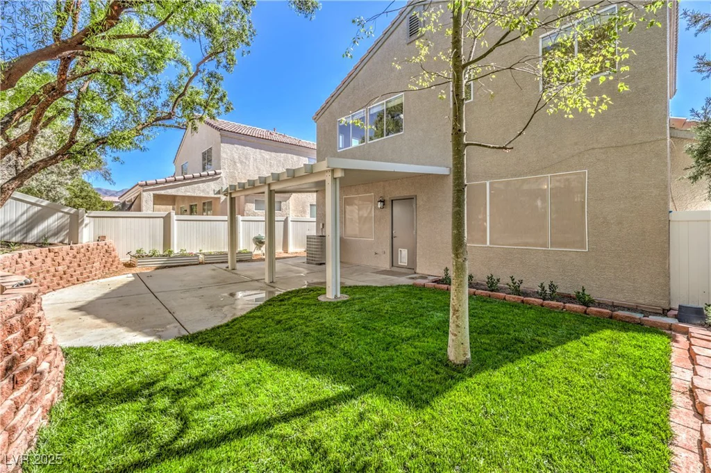 6649 Maple Mesa, North Las Vegas, NV 89084