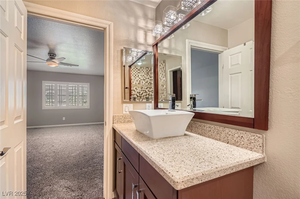 10159 Tumbling Tree, Las Vegas, NV 89183