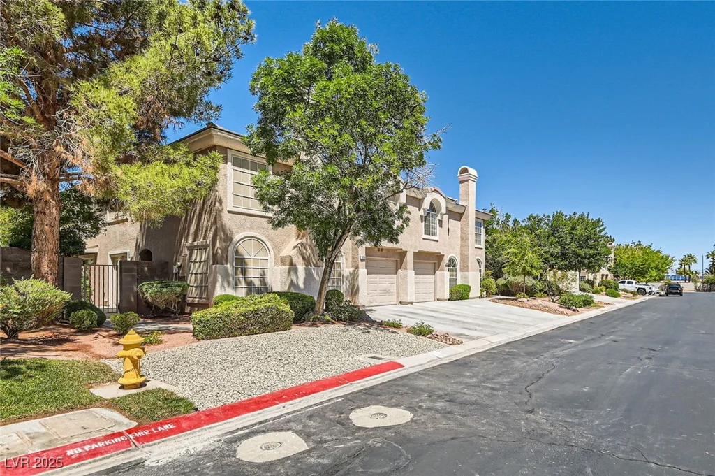 10159 Tumbling Tree, Las Vegas, NV 89183