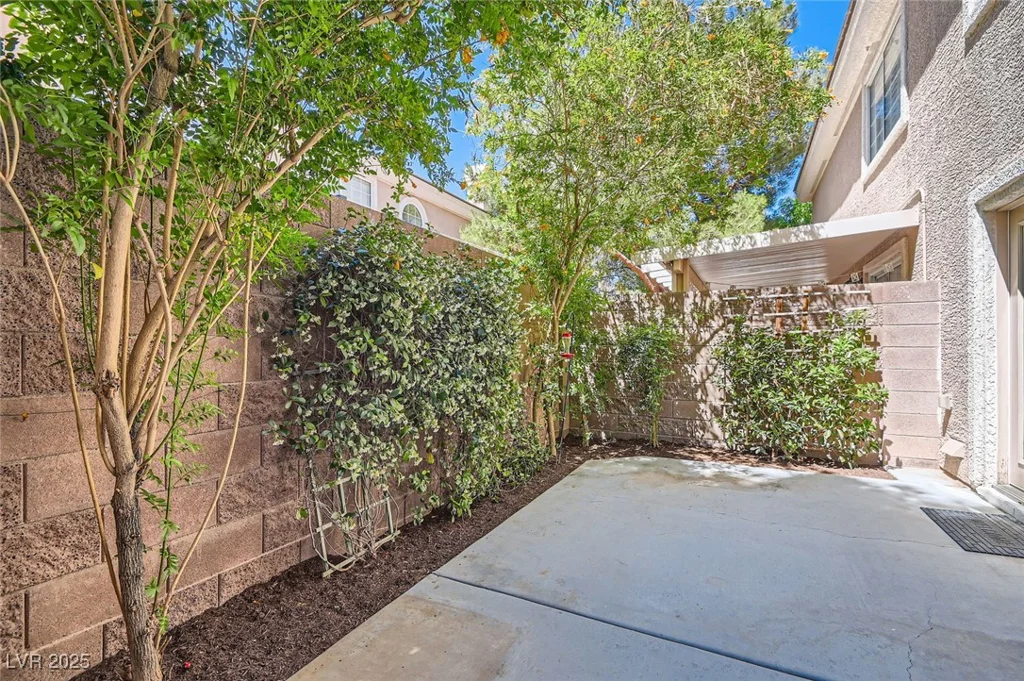 10159 Tumbling Tree, Las Vegas, NV 89183