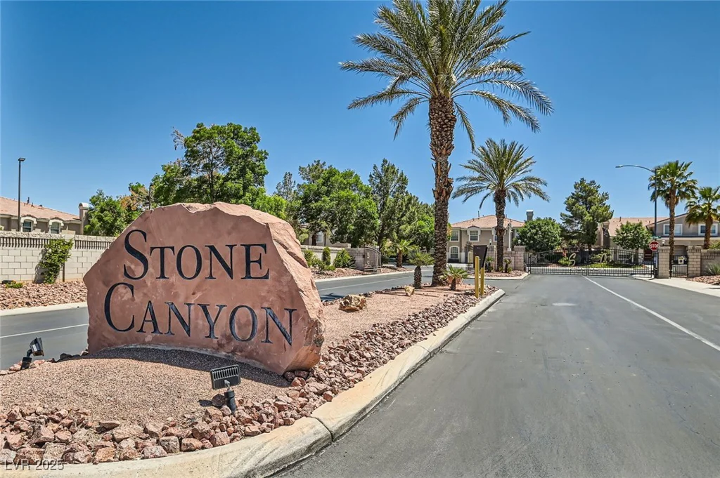 10159 Tumbling Tree, Las Vegas, NV 89183