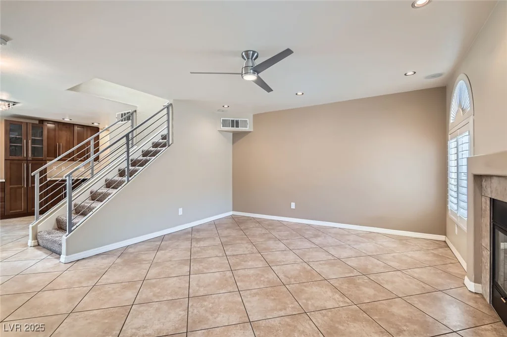 10159 Tumbling Tree, Las Vegas, NV 89183