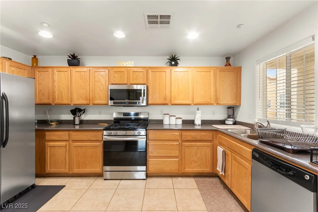 6488 Bentley Wood, Las Vegas, NV 89130