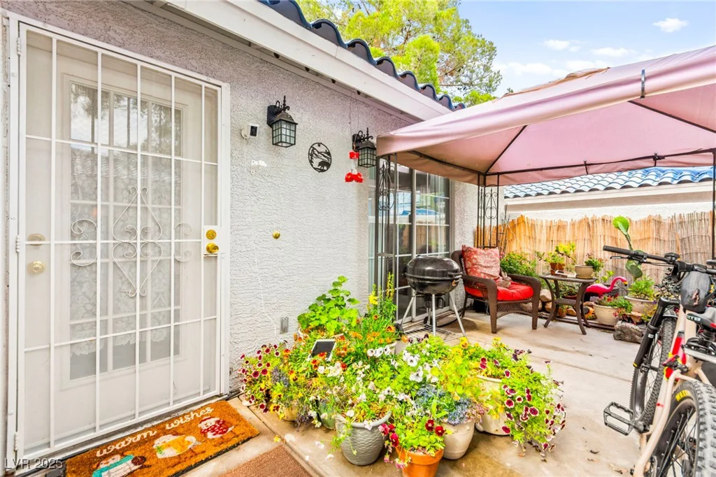 2040 Bavington, Las Vegas, NV 89108