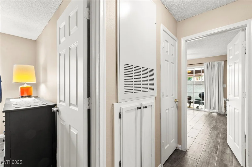 2040 Bavington, Las Vegas, NV 89108