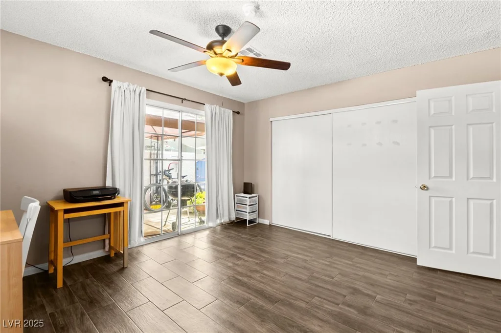 2040 Bavington, Las Vegas, NV 89108