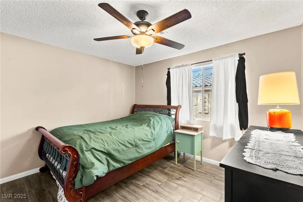2040 Bavington, Las Vegas, NV 89108