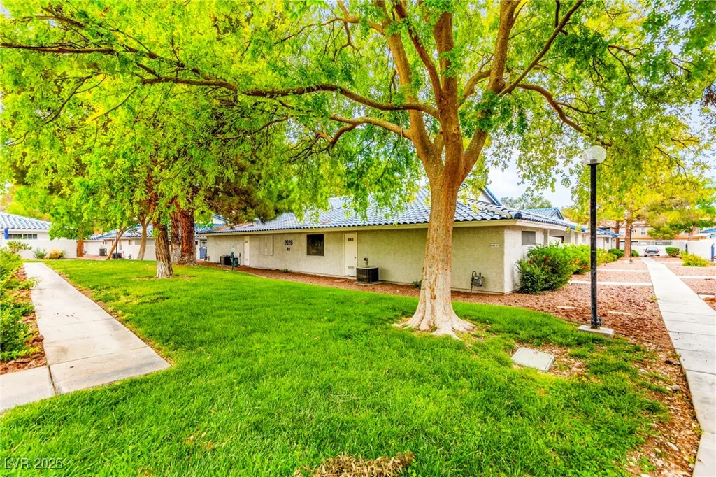 2040 Bavington, Las Vegas, NV 89108