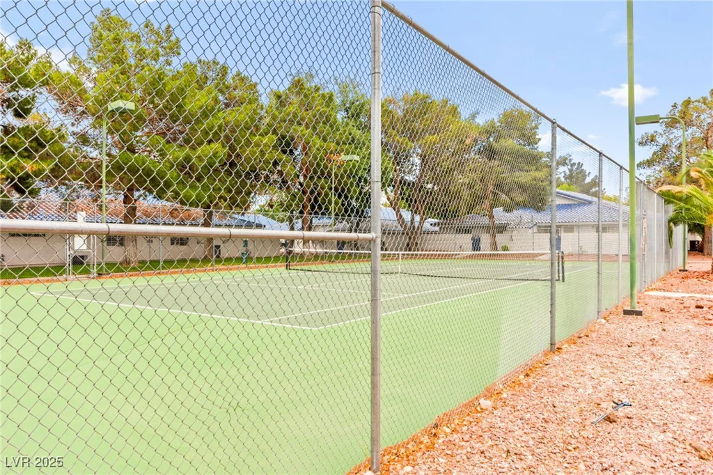 2040 Bavington, Las Vegas, NV 89108
