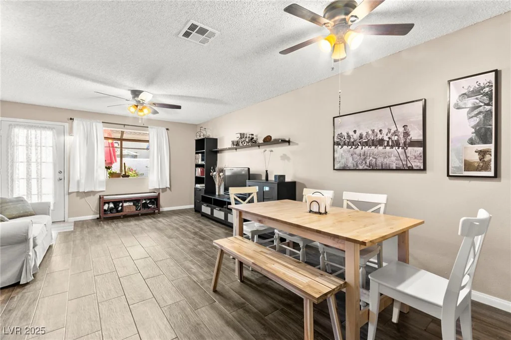 2040 Bavington, Las Vegas, NV 89108