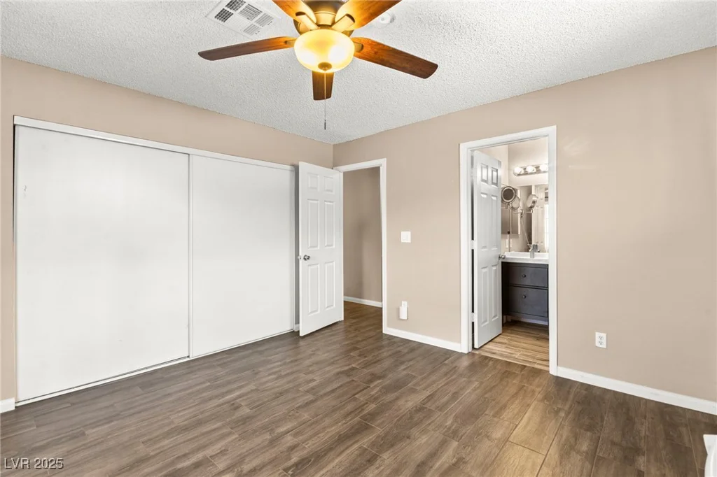 2040 Bavington, Las Vegas, NV 89108