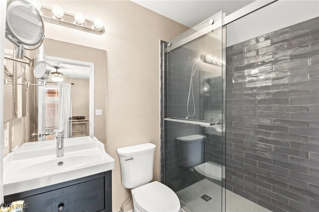 2040 Bavington, Las Vegas, NV 89108