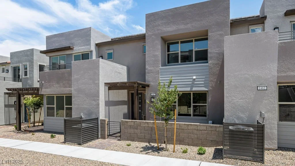 1467 Melodic Lark, Las Vegas, NV 89138