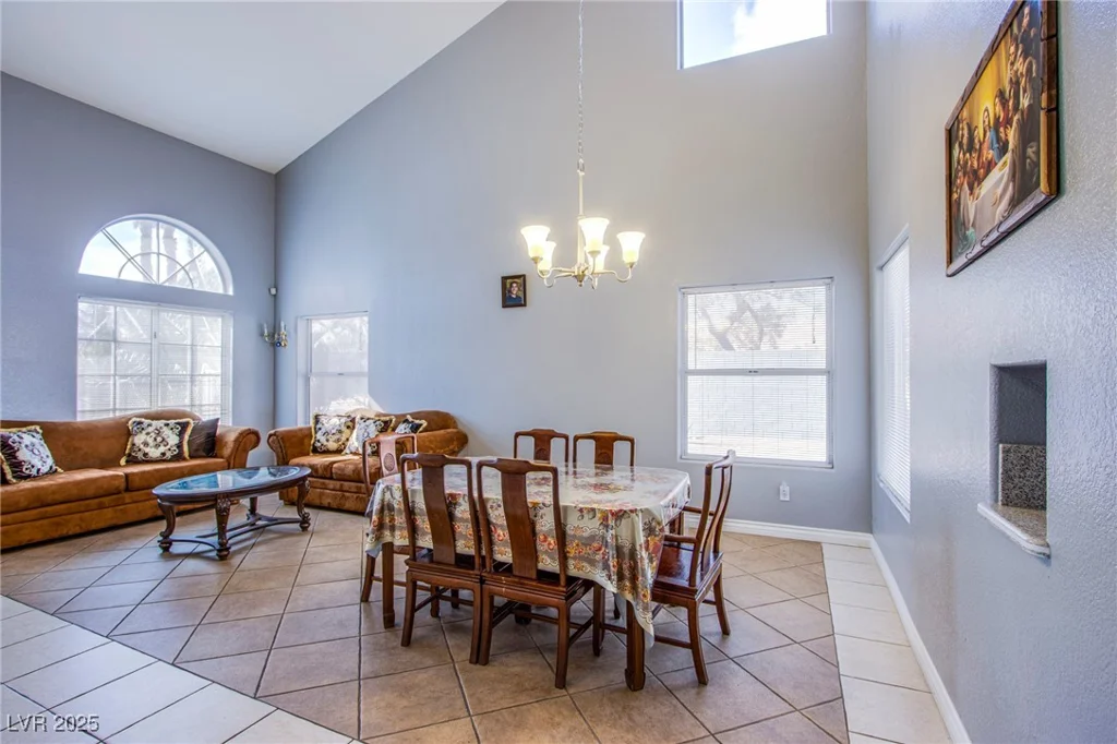 6259 Santander, Las Vegas, NV 89103