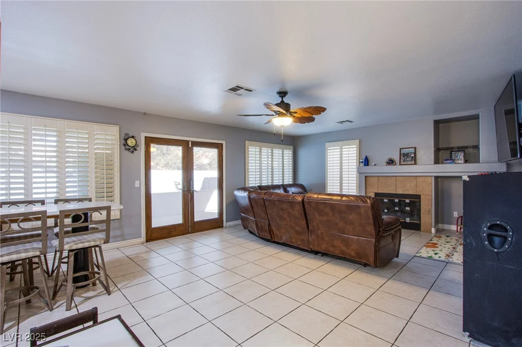 6259 Santander, Las Vegas, NV 89103