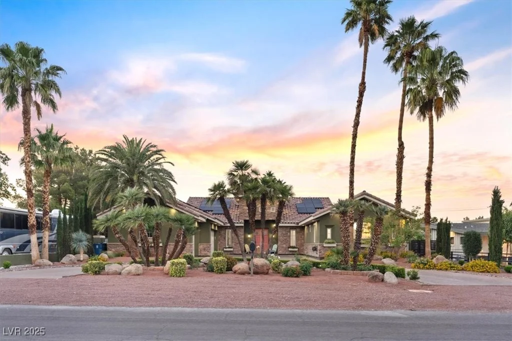 2822 Ashby, Las Vegas, NV 89102