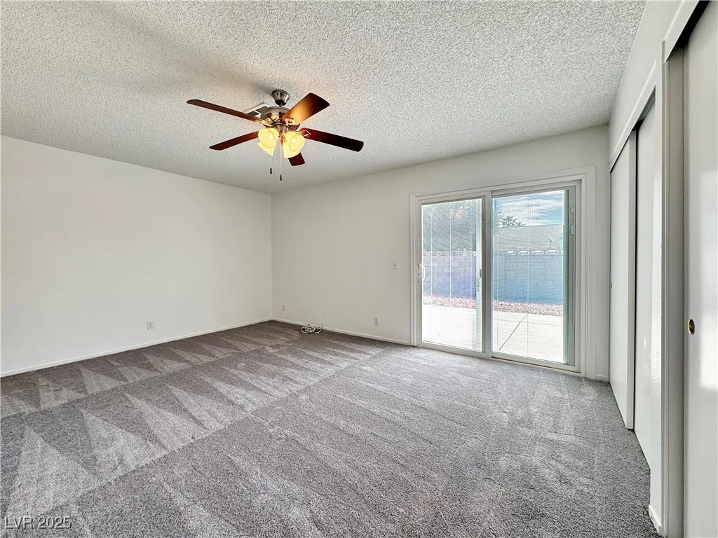 5460 Conville, Las Vegas, NV 89120