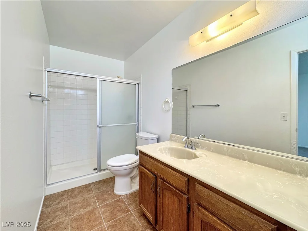 5460 Conville, Las Vegas, NV 89120