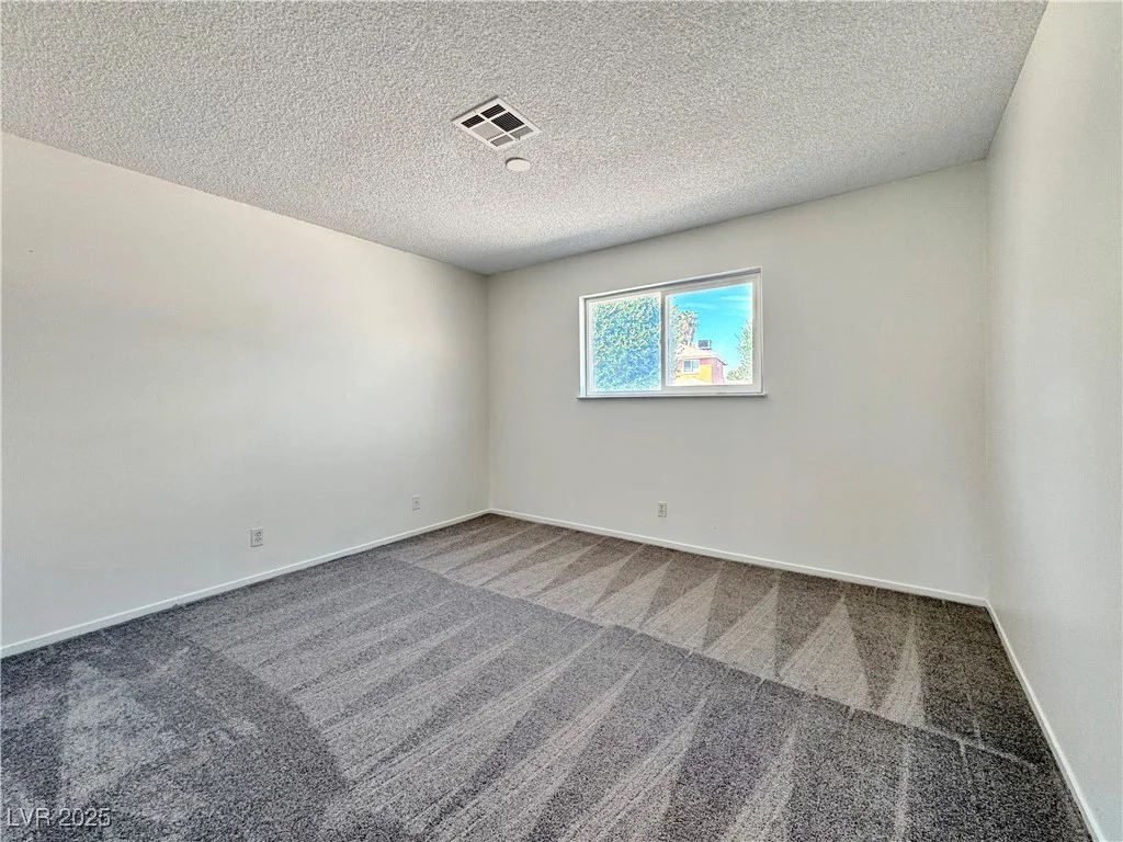 5460 Conville, Las Vegas, NV 89120